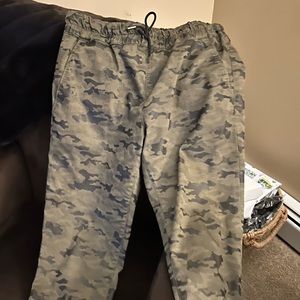 BEVY FLOG green camouflage Shely